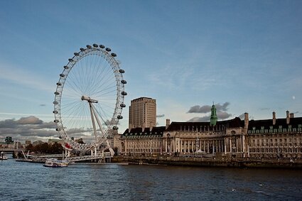 The London Eye. Photograph by Steve Harris (via.Flickr.com)